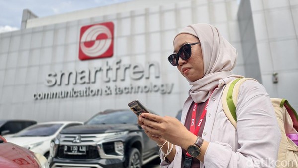 Bos Smartfren Ungkap Nasib Karyawan Usai Merger jadi XLSmart